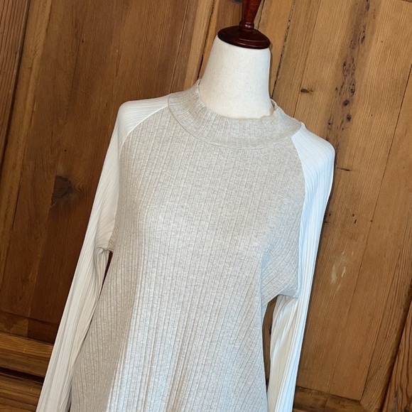 GILLI USA Ribbed Multi Color Mock Neck Long Sleeve Cotton Stretch Top Sz. M - Picture 2 of 8